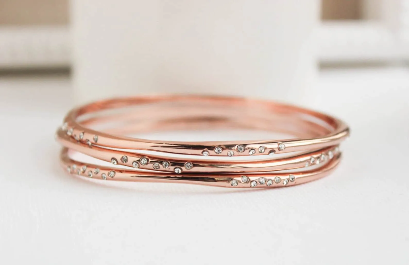 زیورآلات مسی (راهنمای خرید و نگهداری) - خرید بدلیجات عمده rose gold types - خرید بدلیجات عمده - بدلیجات عمده