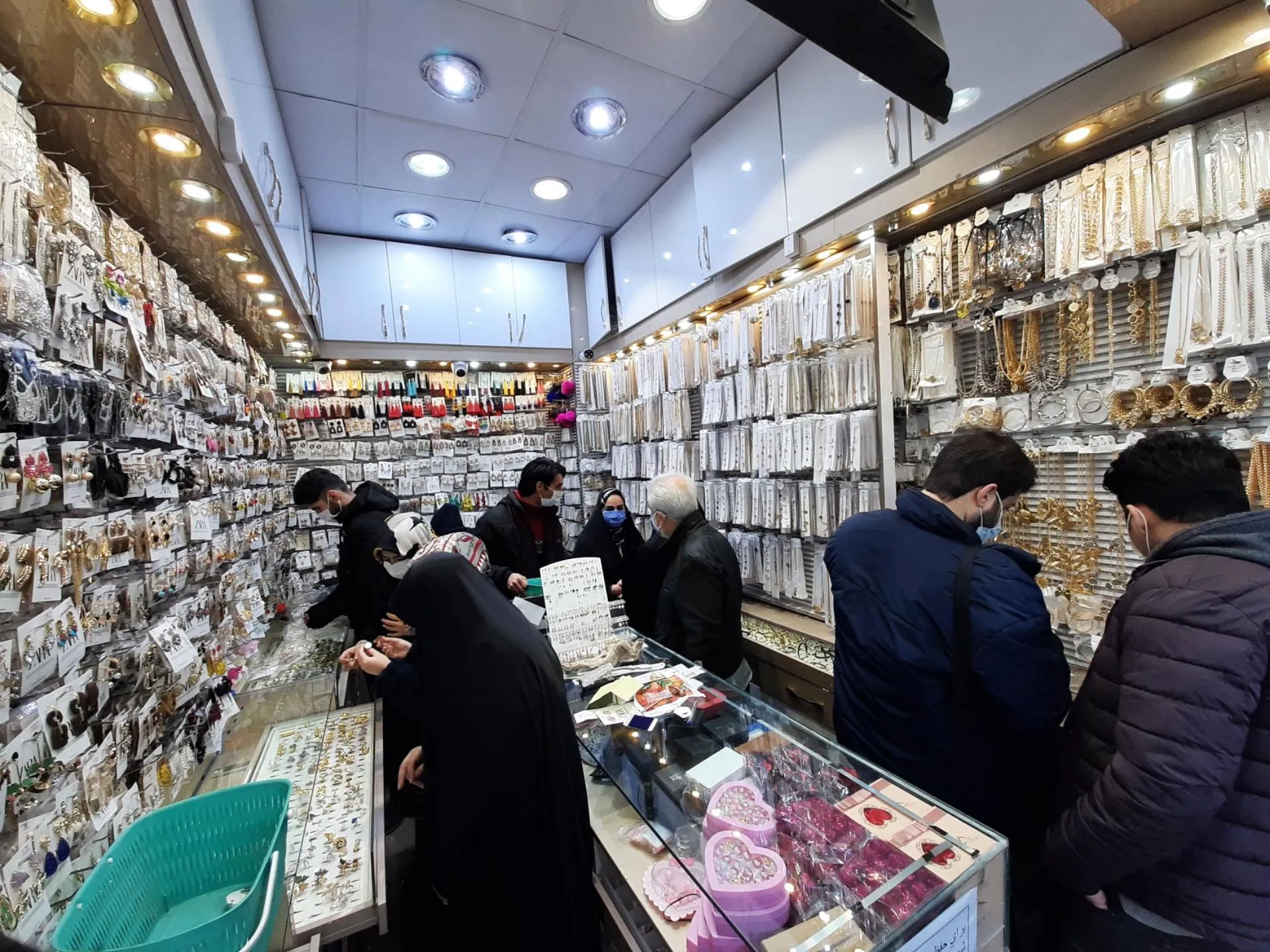 بدلیجات عمده بازار تهران - خرید بدلیجات عمده تامین بدلیجات عمده بازار بزرگ تهران بدون واسطه